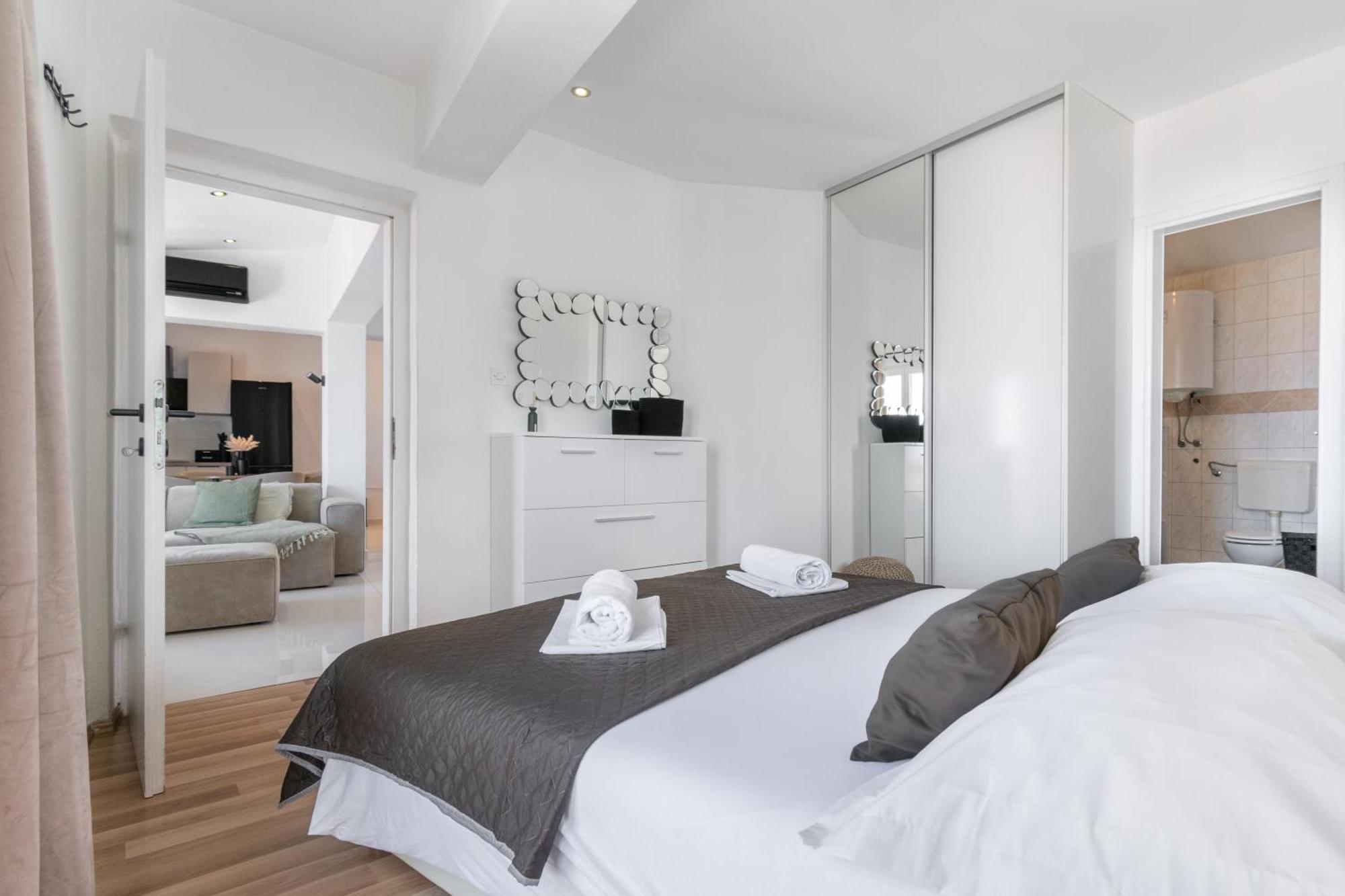 Apartment Makarska City ภายนอก รูปภาพ